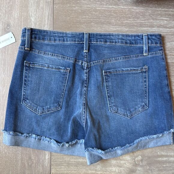 Just Black‎ Romeo Distressed Cuffed Frayed Hem Denim Short Indigo Size 16 Nwt - Picture 4 of 4